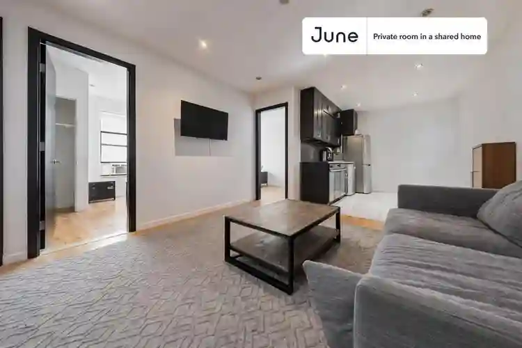 6 BR in New York City