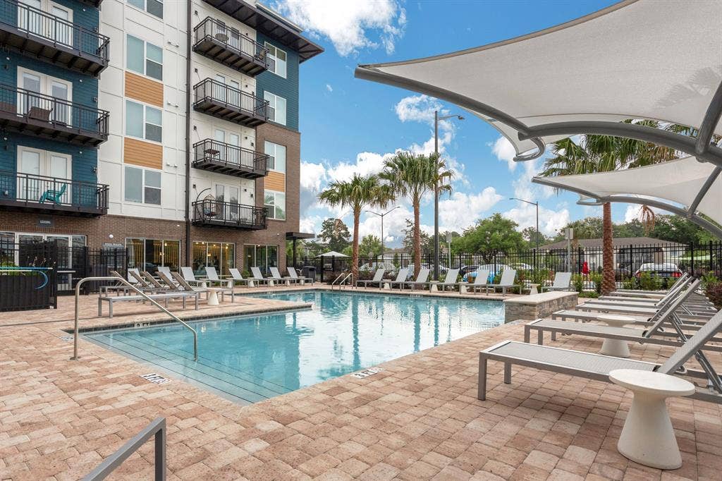 Sublet 1/1 at R1se34