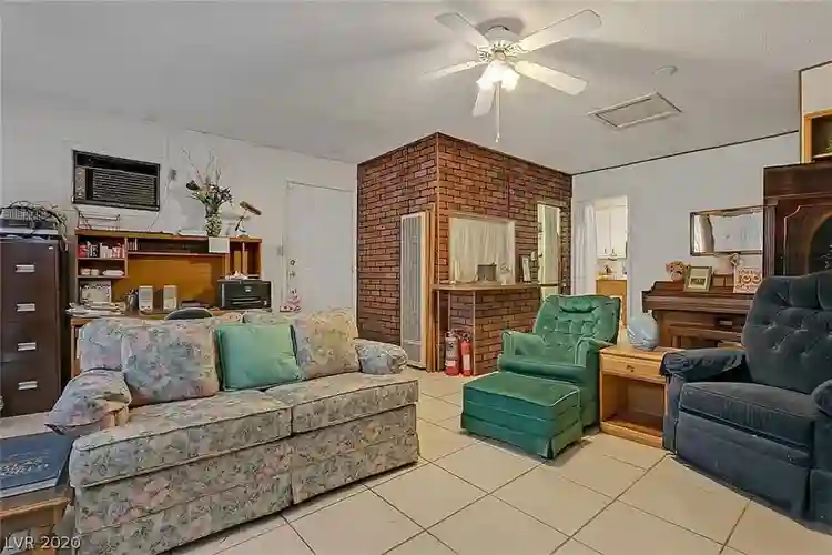Private room for rent