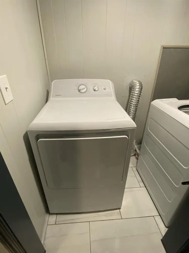 Private Room – Utilities Included