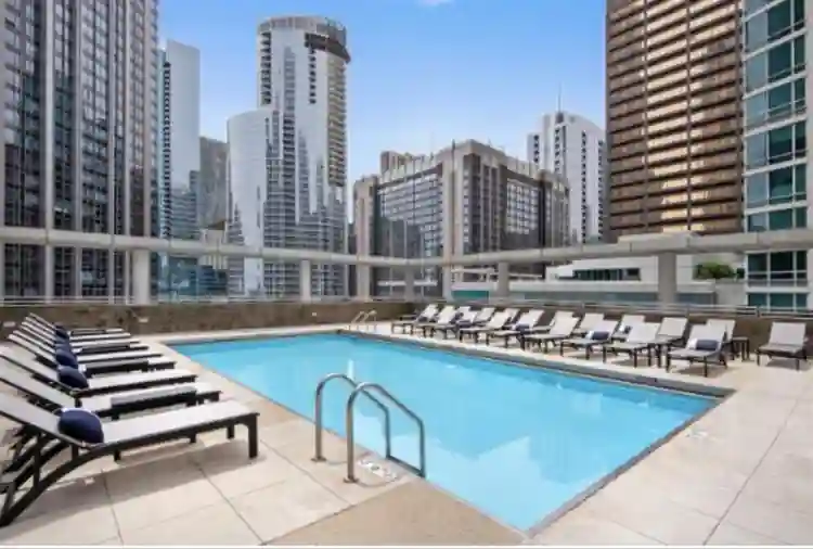 Furnished Streeterville 2BR/2BA