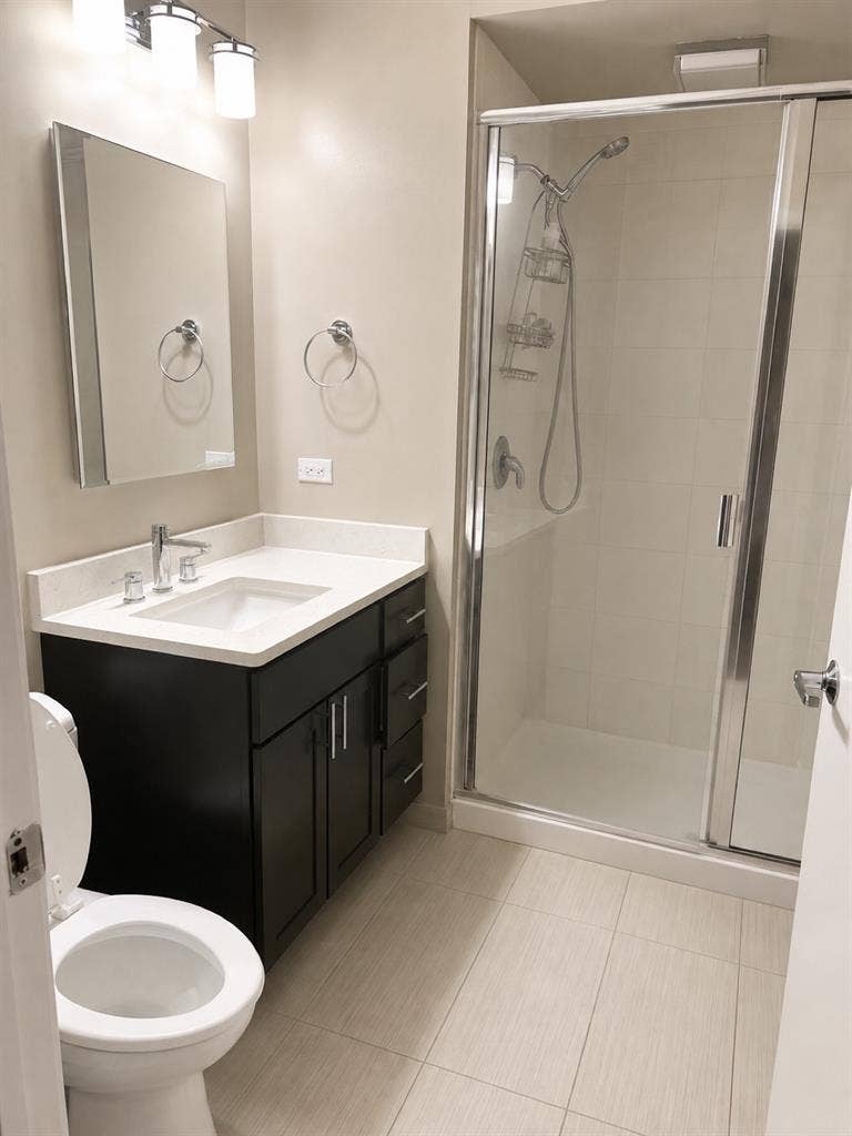 Furnished Streeterville 2BR/2BA