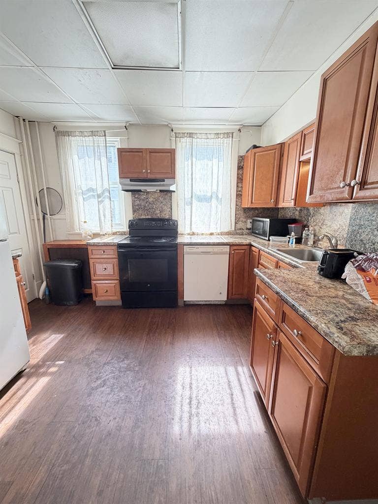 Room on New Scotland Ave Albany