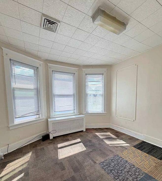 Room 4 rent on New Scotland Ave