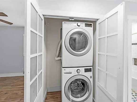 ROOMATES NEEDED