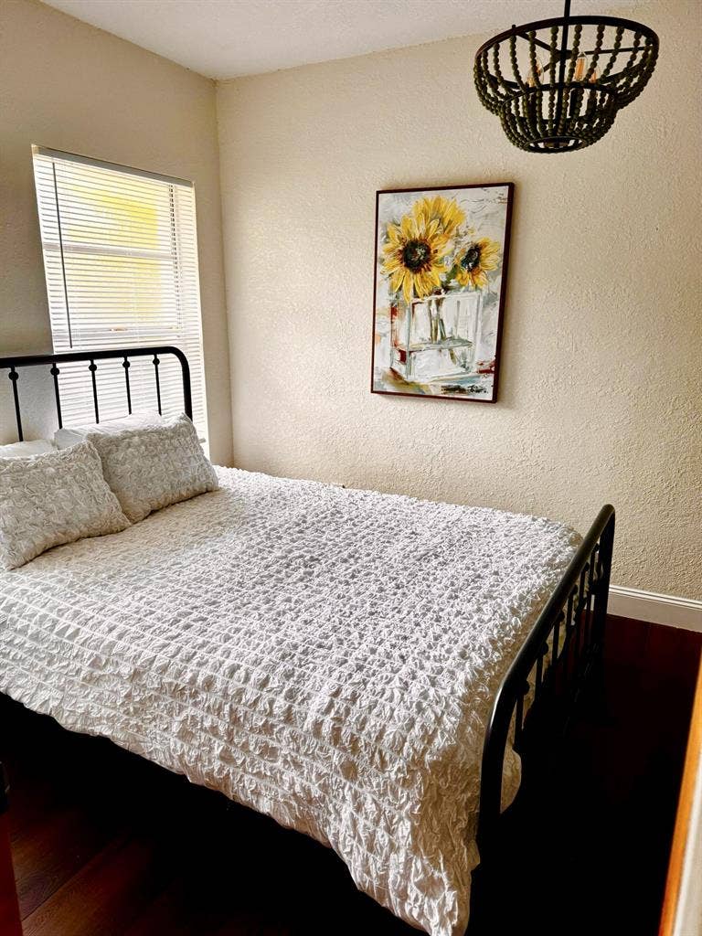 Furnished Room, welcome home 🏡🙂