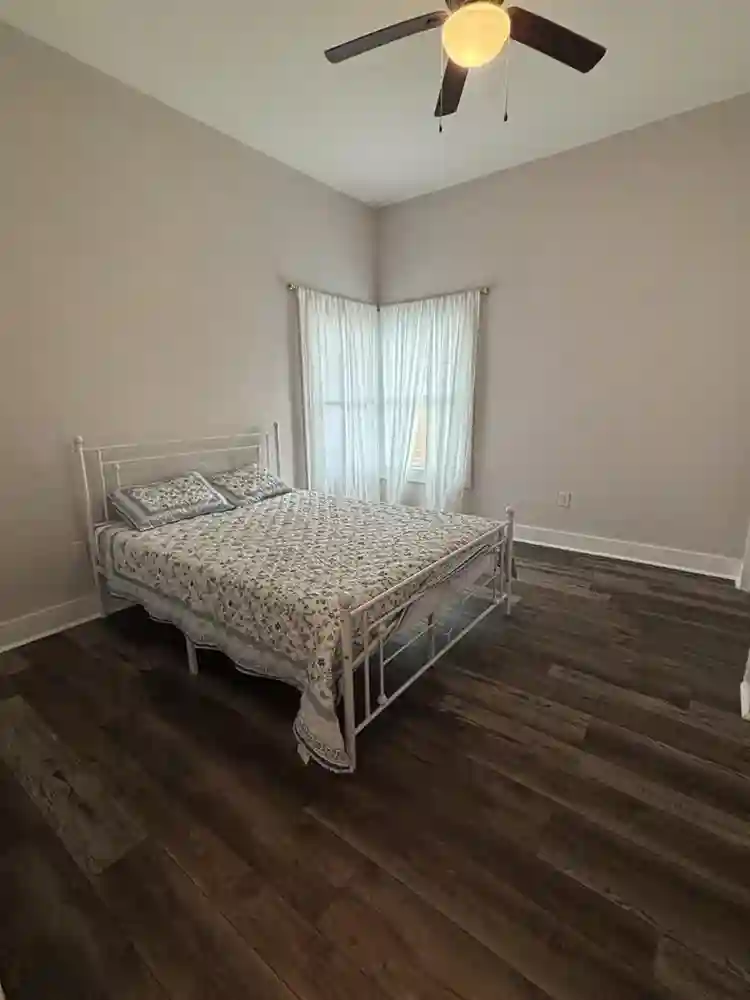Room in Cozy Historic Home