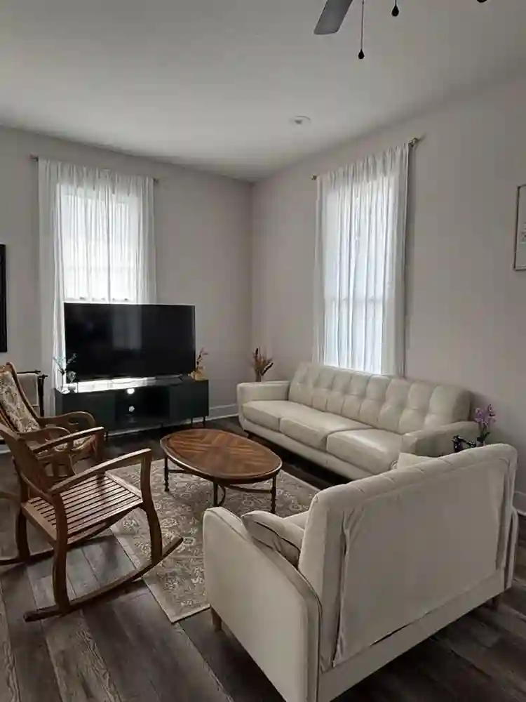 Room in Cozy Historic Home