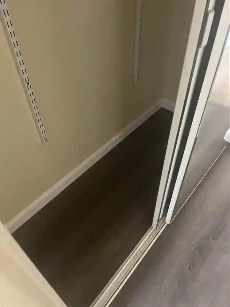 Looking for a roommate. Hayward
