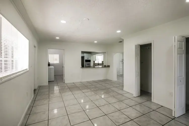 Charming Private Room+ Private Bath
