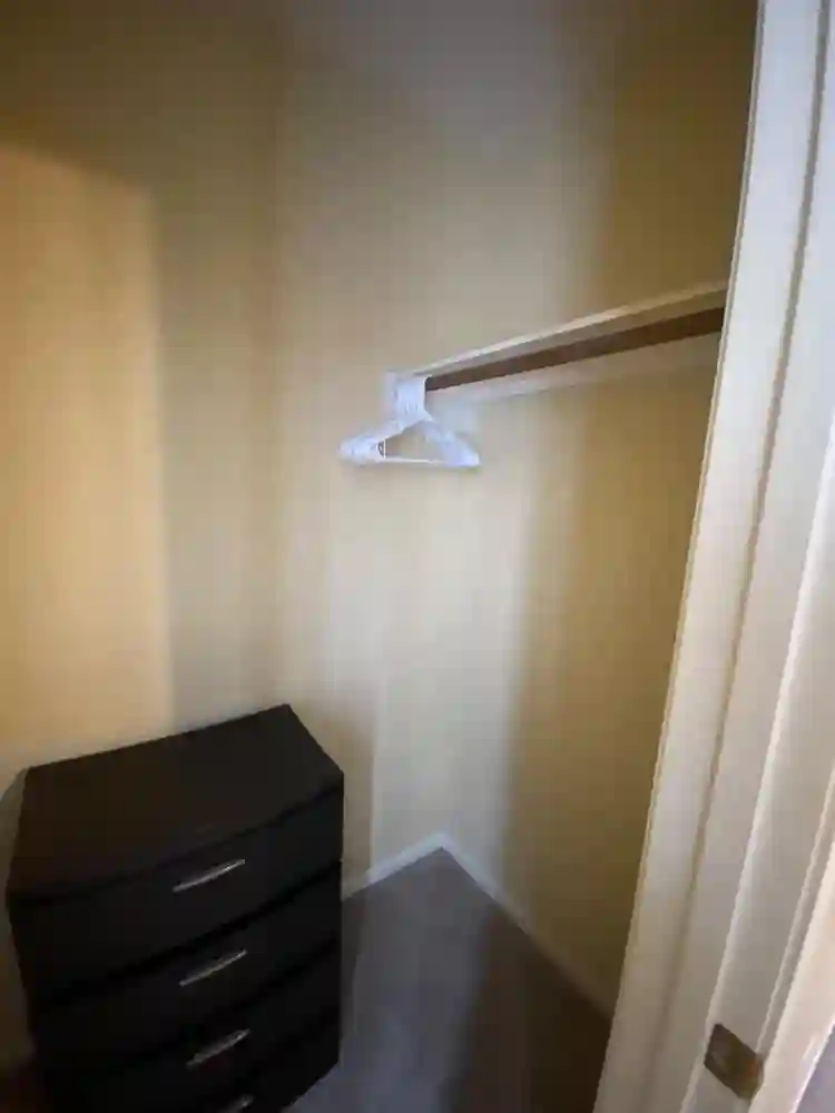 $750 Furnished Room in Cypress