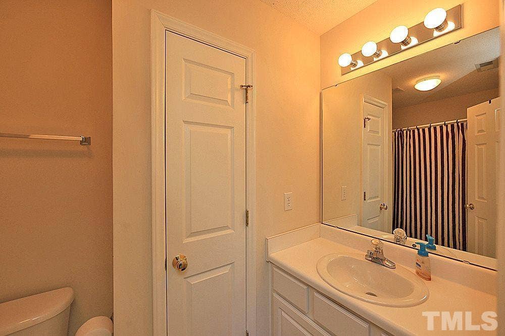 4 BR in Durham