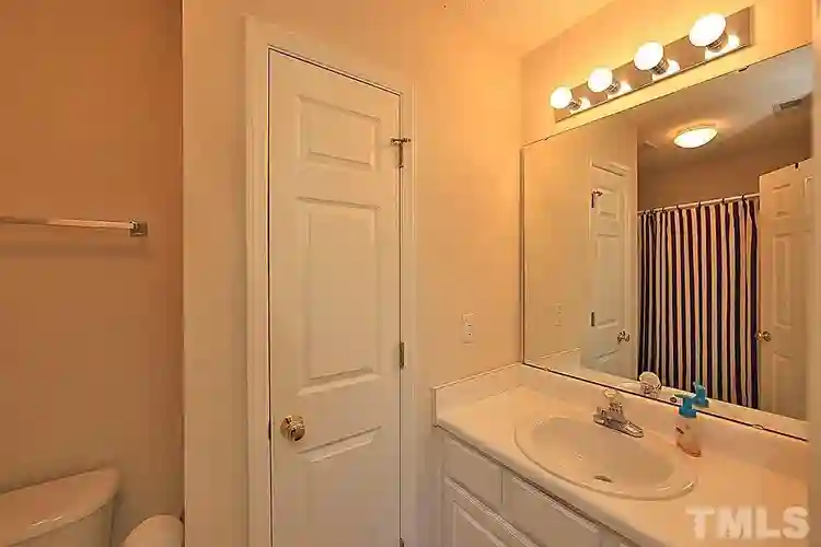 4 BR in Durham
