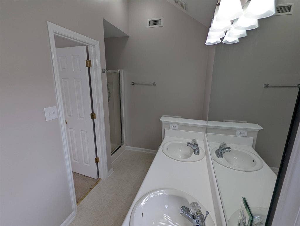4 BR in Durham