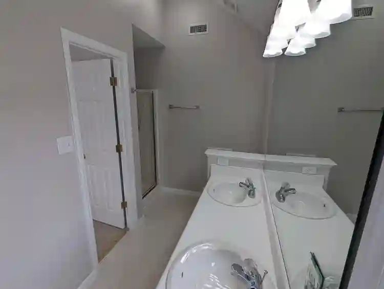 4 BR in Durham