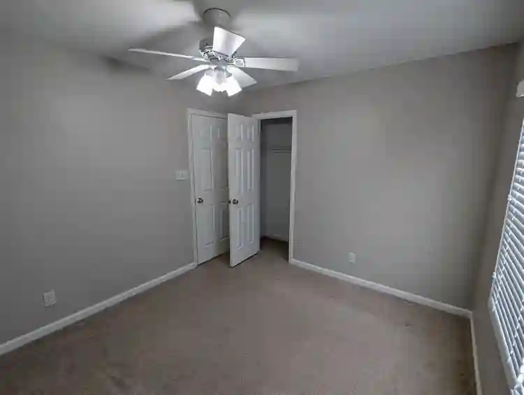 4 BR in Durham