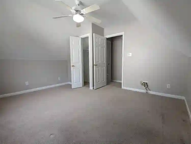4 BR in Durham