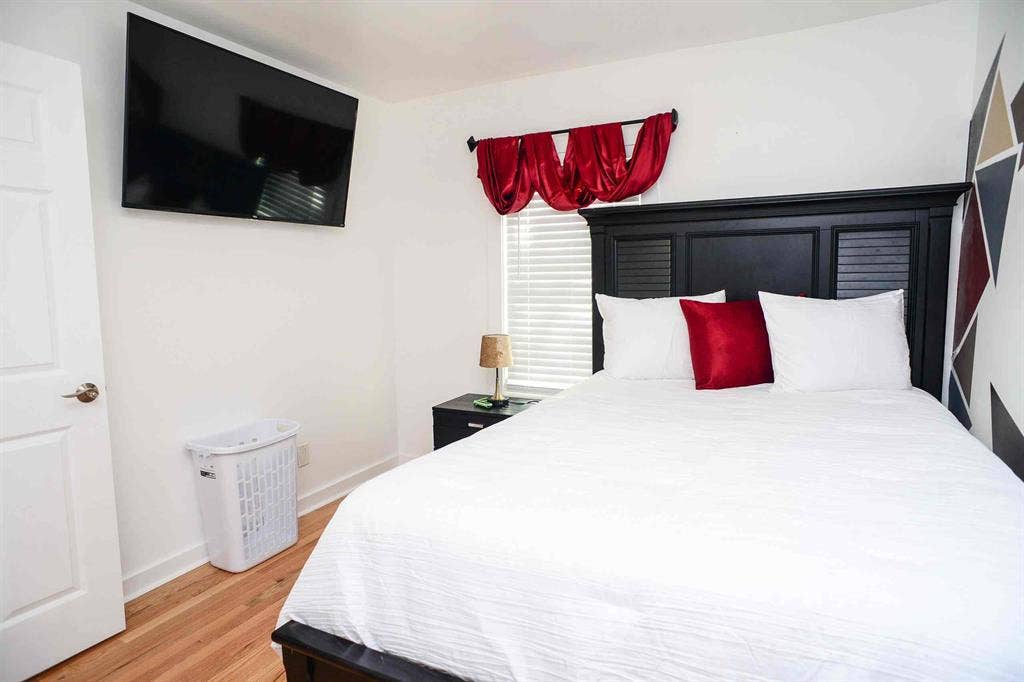 3 BR in Atlanta