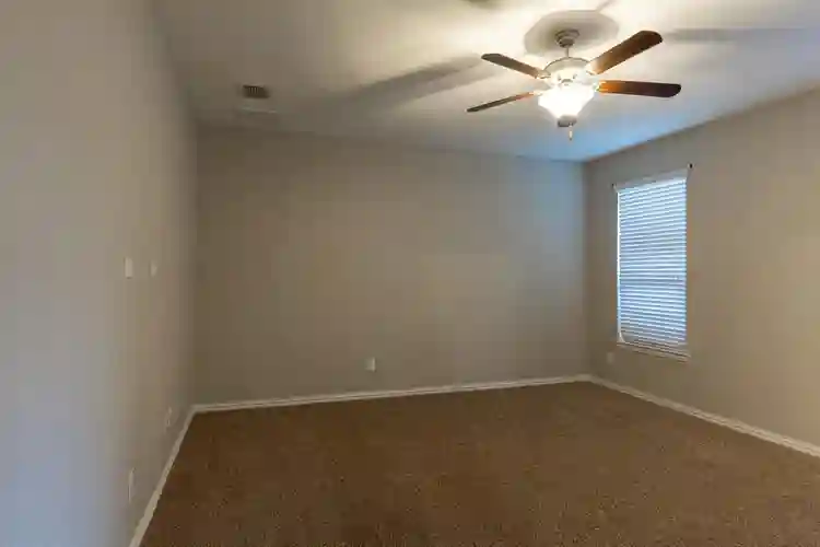 4 BR in Haslet