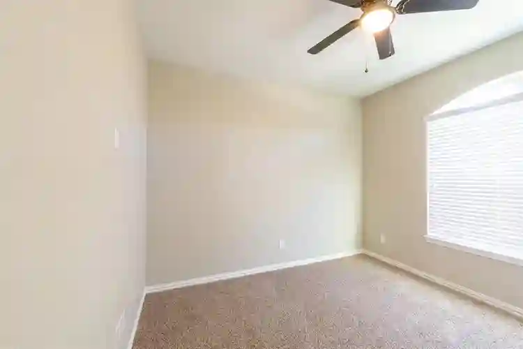 4 BR in Haslet