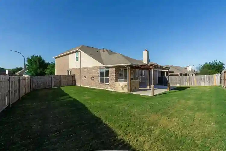 4 BR in Haslet