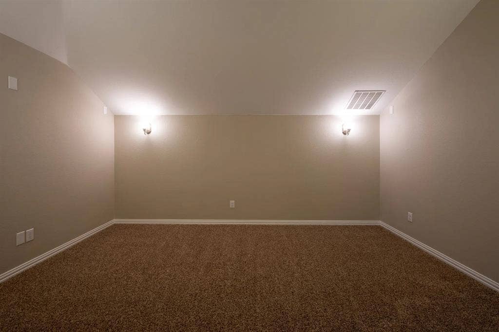 4 BR in Haslet