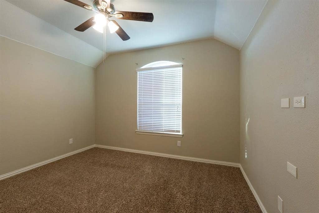 4 BR in Haslet