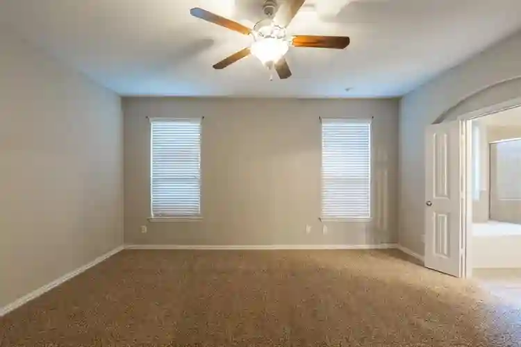 4 BR in Haslet
