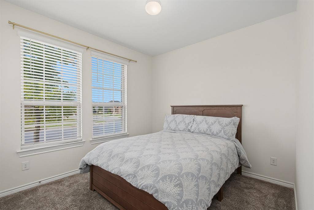 4 BR in Princeton