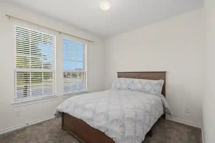 4 BR in Princeton