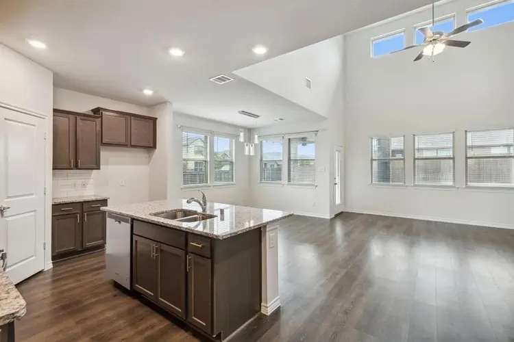 4 BR in Princeton