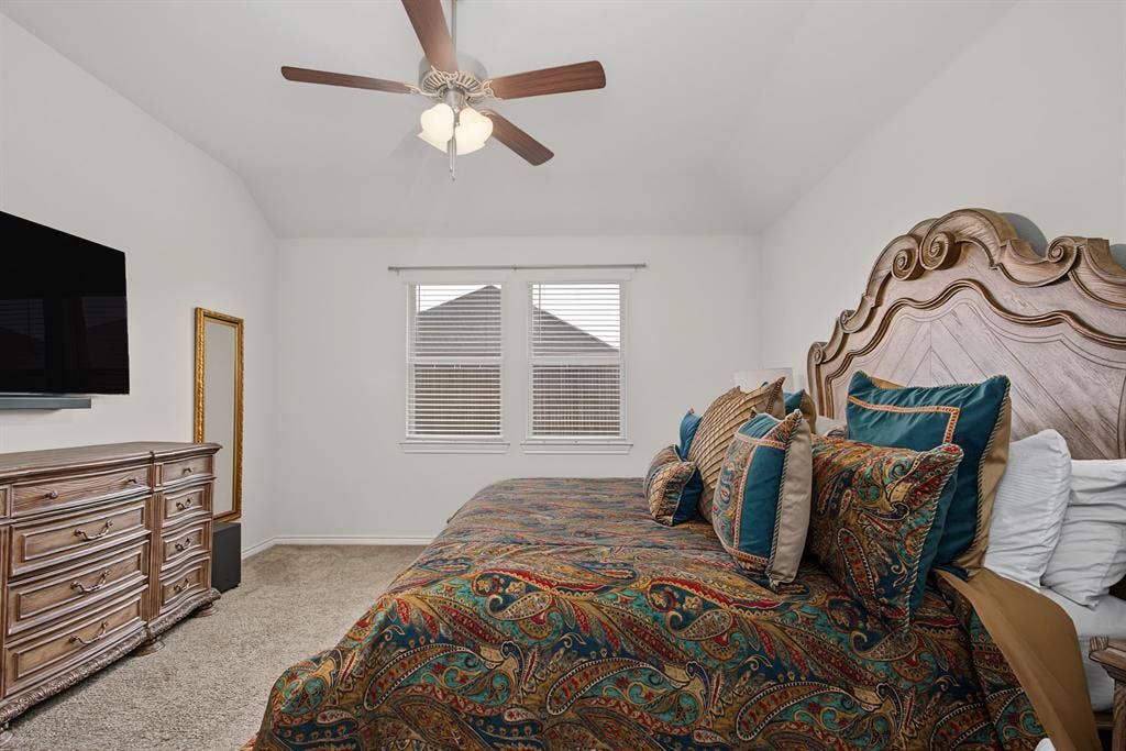 4 BR in Princeton