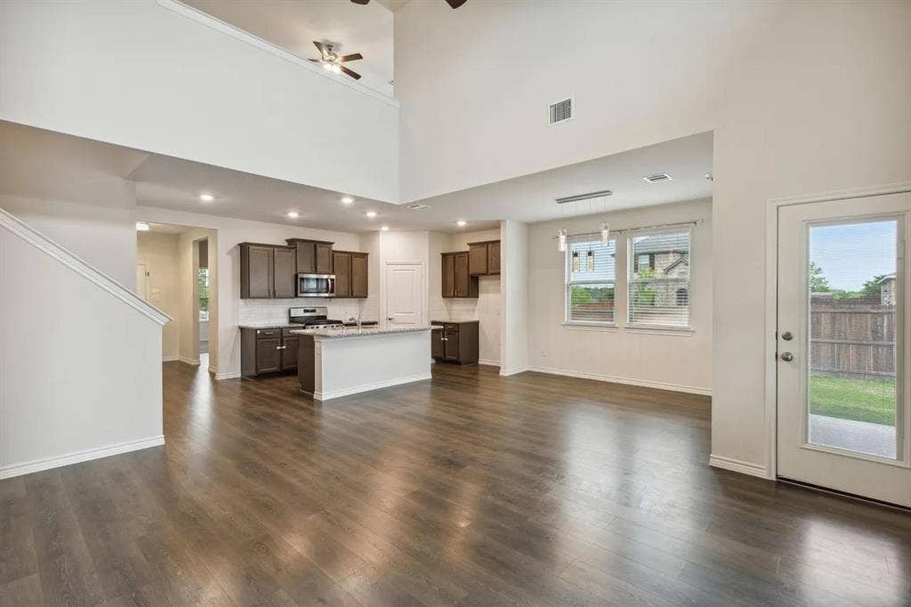 4 BR in Princeton