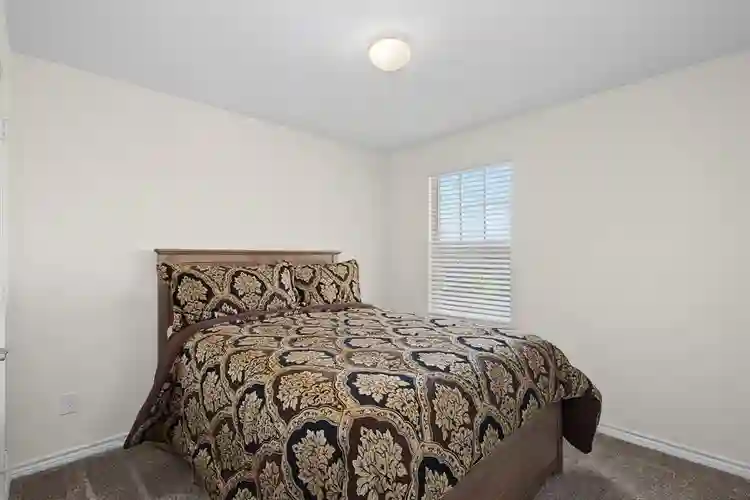 4 BR in Princeton