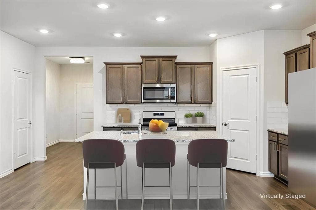4 BR in Princeton