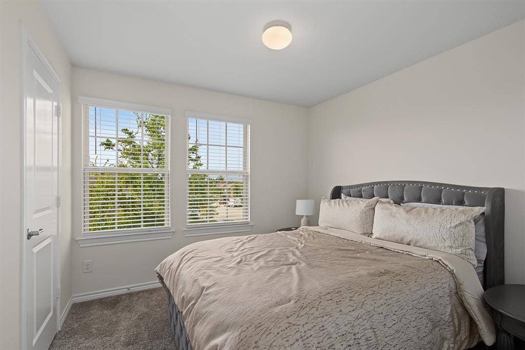 4 BR in Princeton