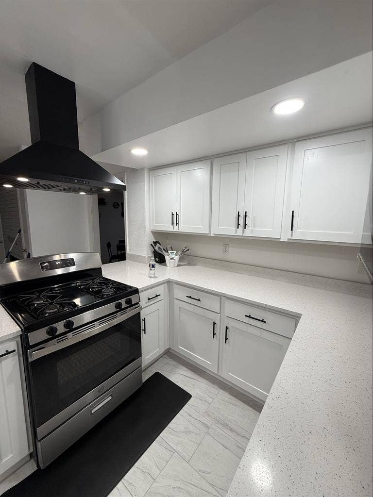 Furnished rooms for rent!!!