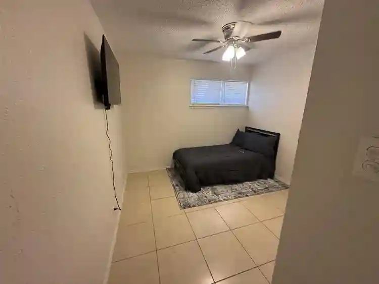 Furnished rooms for rent!!!