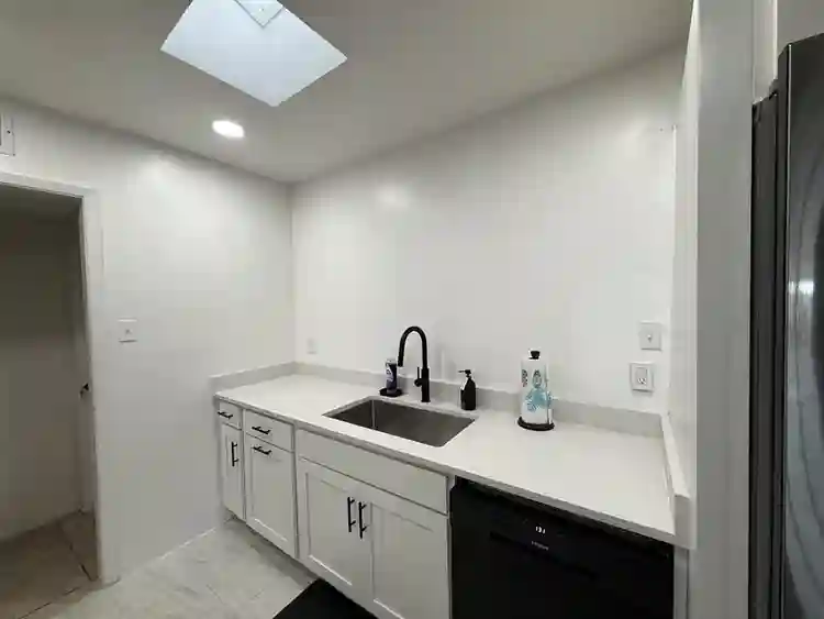 Furnished rooms for rent!!!
