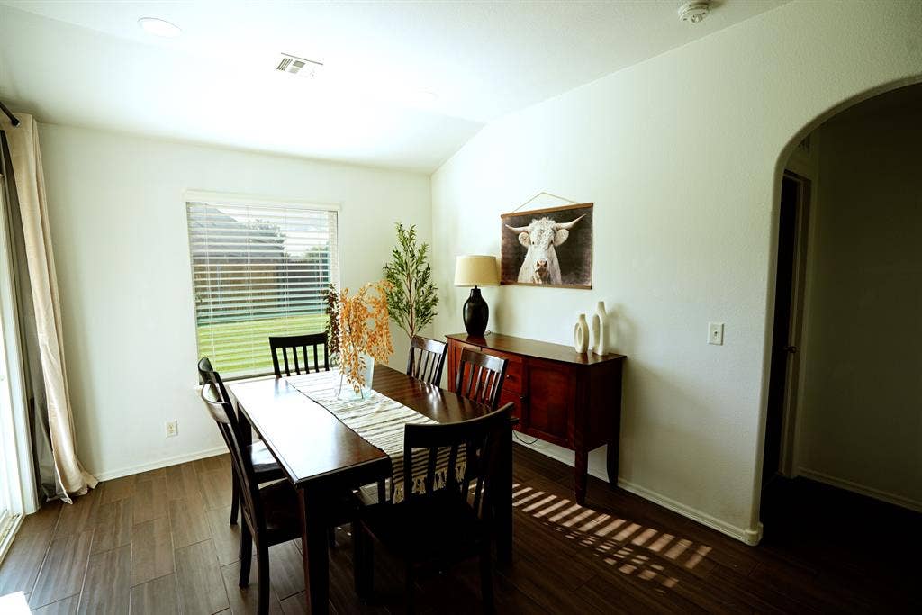 Furn. Room for Rent Utilities Inc.
