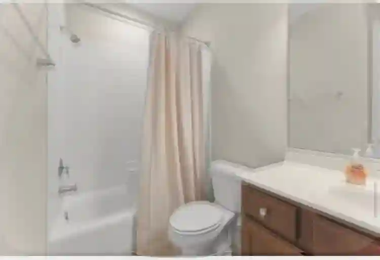 Pr bedroom/bath Lake Mary August 12