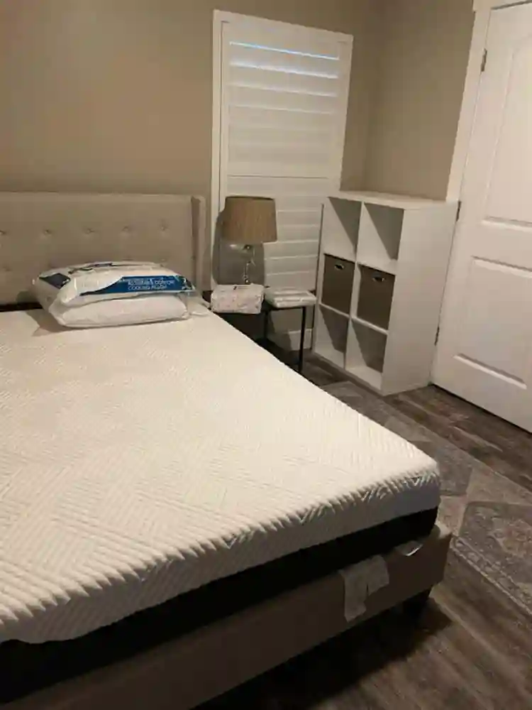 No Lease-Room to rent