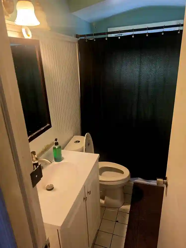 Room in Oak Park Michigan