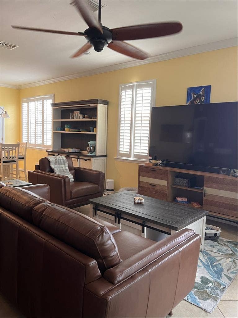 Furnished Condo to Share