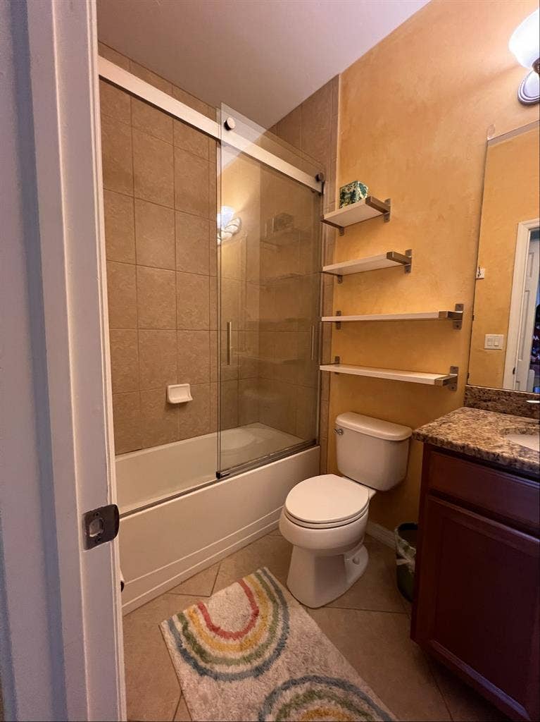 Furnished Condo to Share