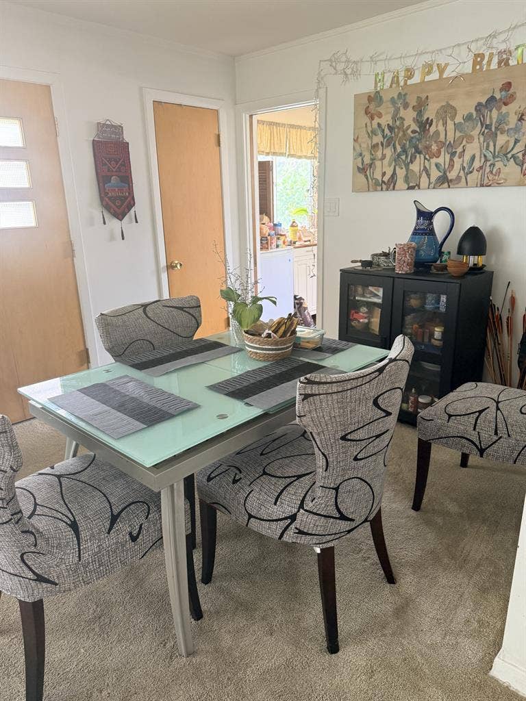 Furnished Room in Morton Grove