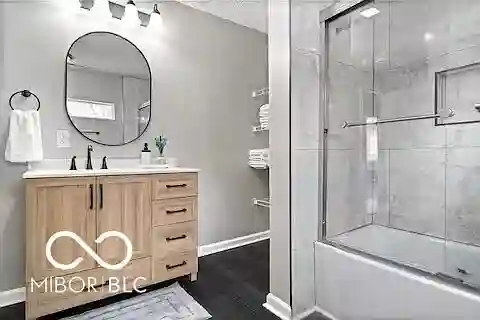 Fully furnished & close to downtown