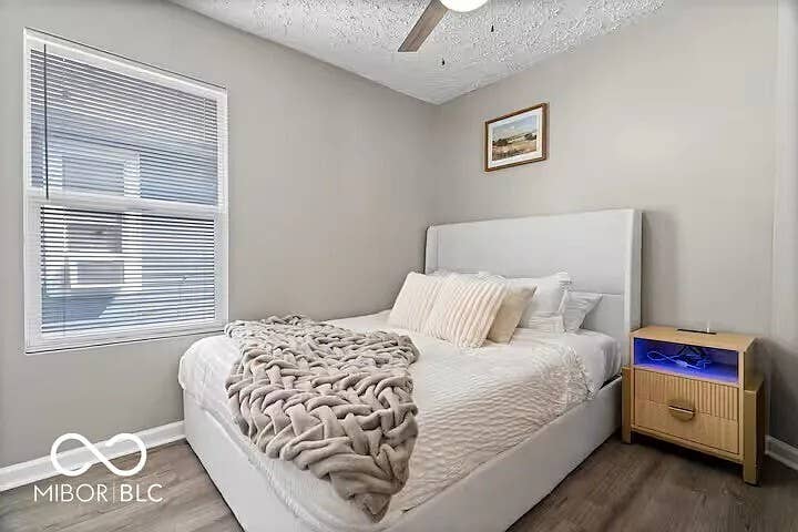 Fully furnished & close to downtown