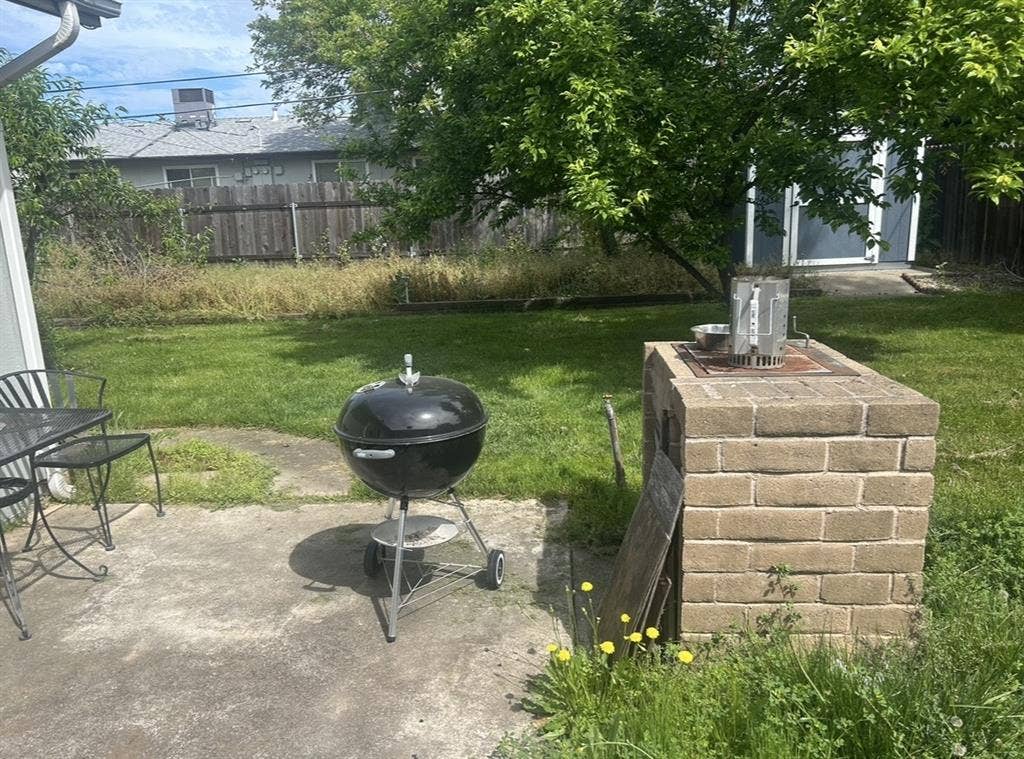 Room available to rent