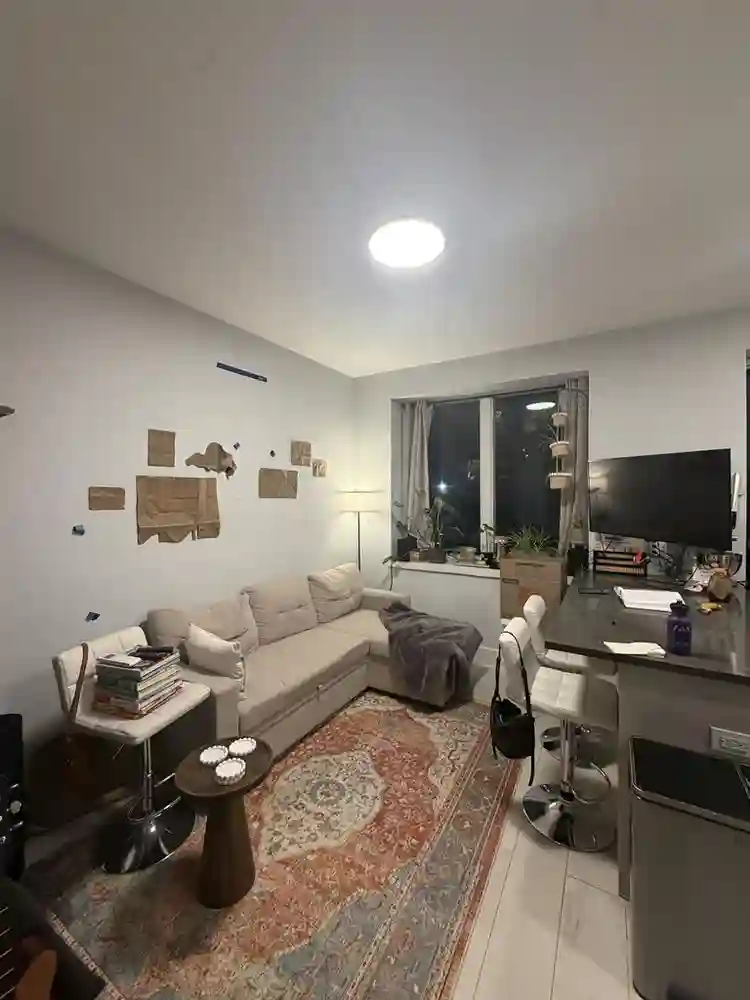 Spacious 2 bed / 2 bath on the UES